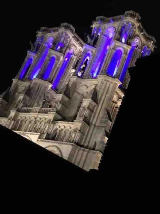 Suite De Charme Au Pied De La Cathedrale Laon Exterior foto